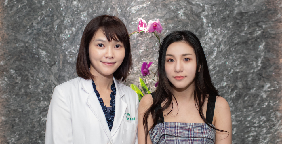 因為朋友的介紹來到了iSKIN,因為不太懂,所以由陳清筠醫師先幫我諮詢,陳醫師本人皮膚看起來又白又嫩真的很有說服力。